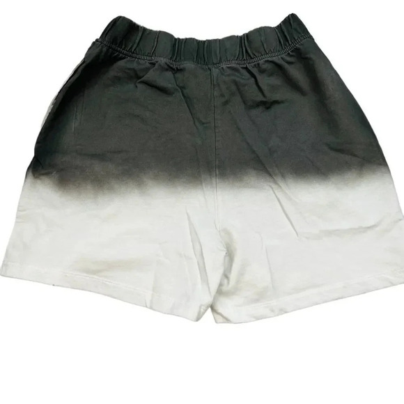 Vero Moda Gray and White Ombré Casual Pullon Shorts NEW Size XS - Picture 9 of 10